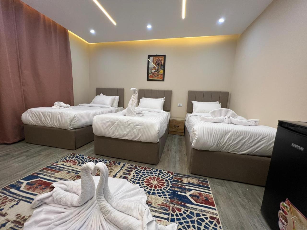 Pyramids Hotel Kafrat al Jabal Екстер'єр фото